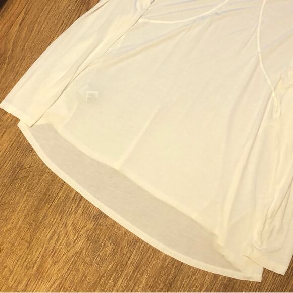 Sweaty Betty Easy Peazy Long Sleeve Crew Neck Shirt Top in Lily White Size XS - Picture 9 of 15